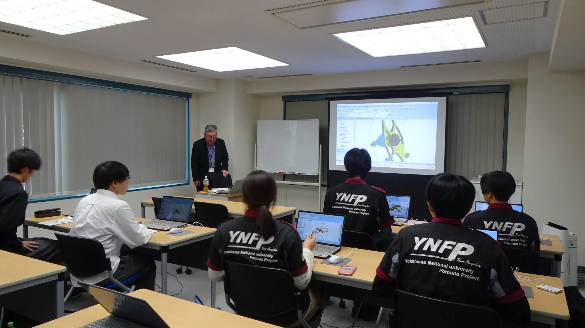 横浜国立大学の学生