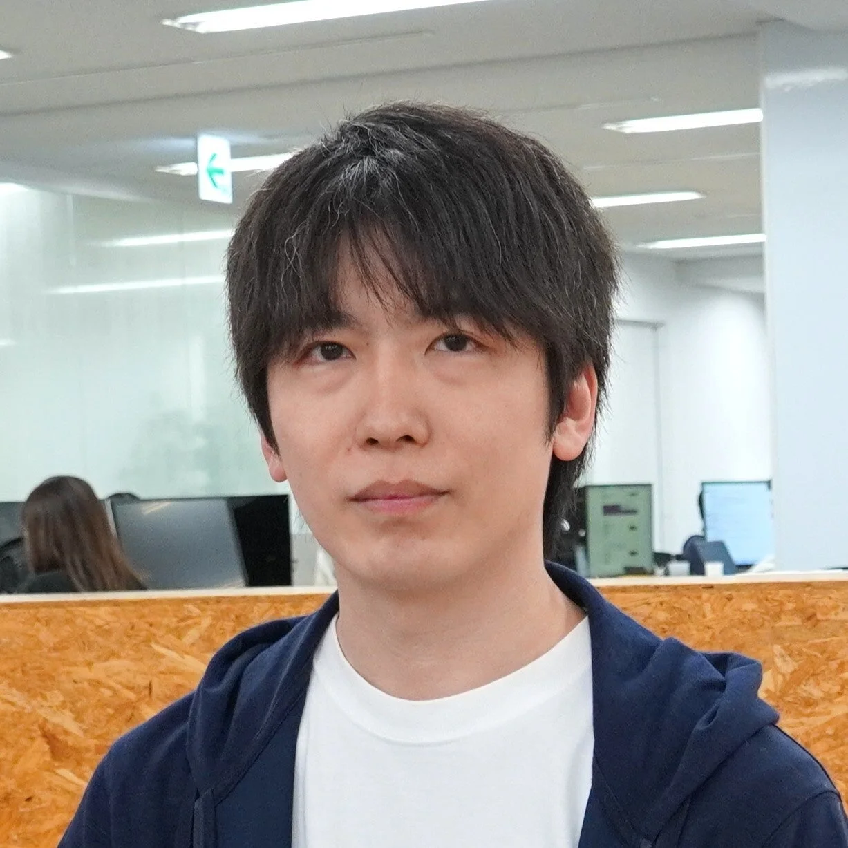 石渡弘将氏
